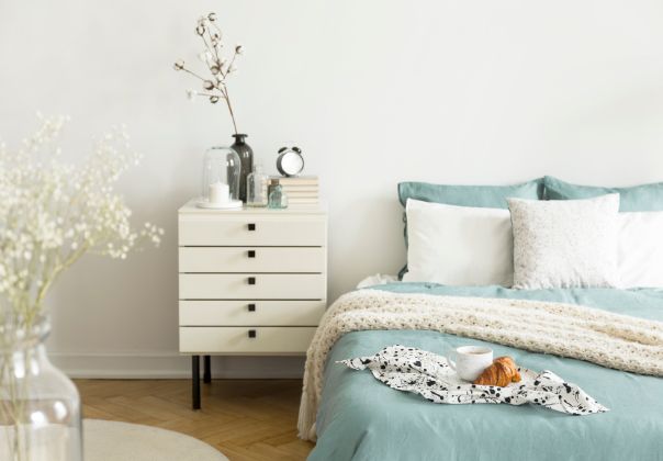 The Difference Between Nightstands and Bedside Tables