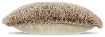 Gariland Pillow (Set of 4)
