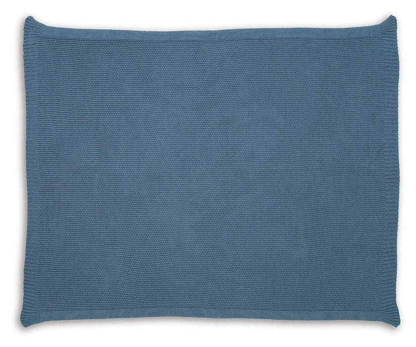 Gayelery Throw