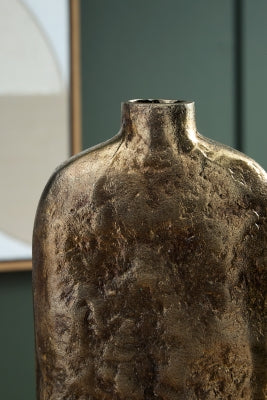 Wallmond Vase