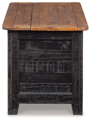 Dashbury Storage Trunk