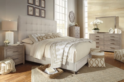 Dolante Upholstered Bed