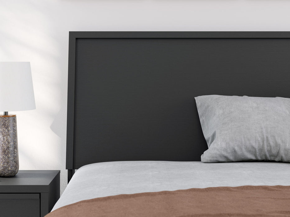 Danziar Full Panel Bed