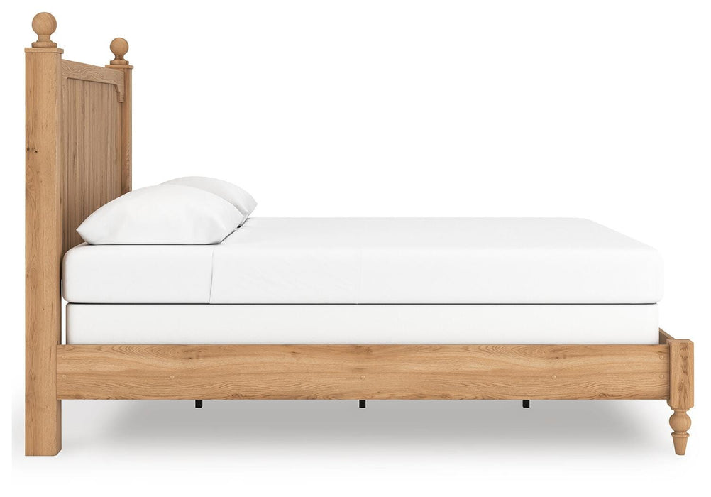 Galletyn Queen Panel Bed