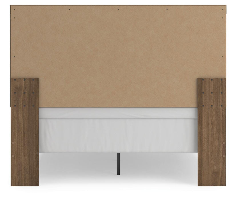 Broachmyn Queen Panel Bed