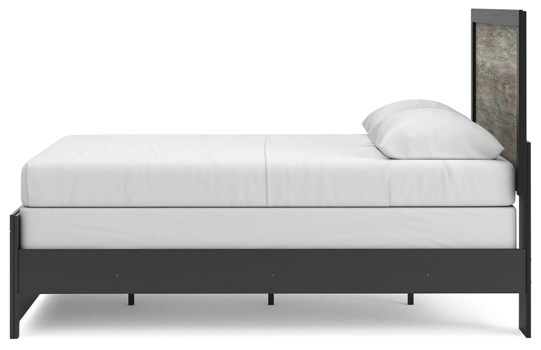 Broachmyn Queen Panel Bed