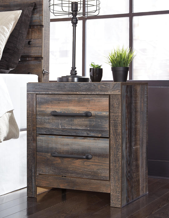 Drystan King Panel Bed and 2 Nightstands