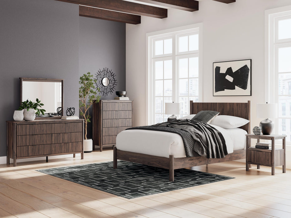 Cadmori Nightstand