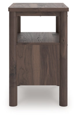 Pamytta Nightstand