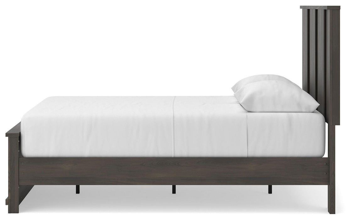 Shaehartin Queen Panel Platform Bed