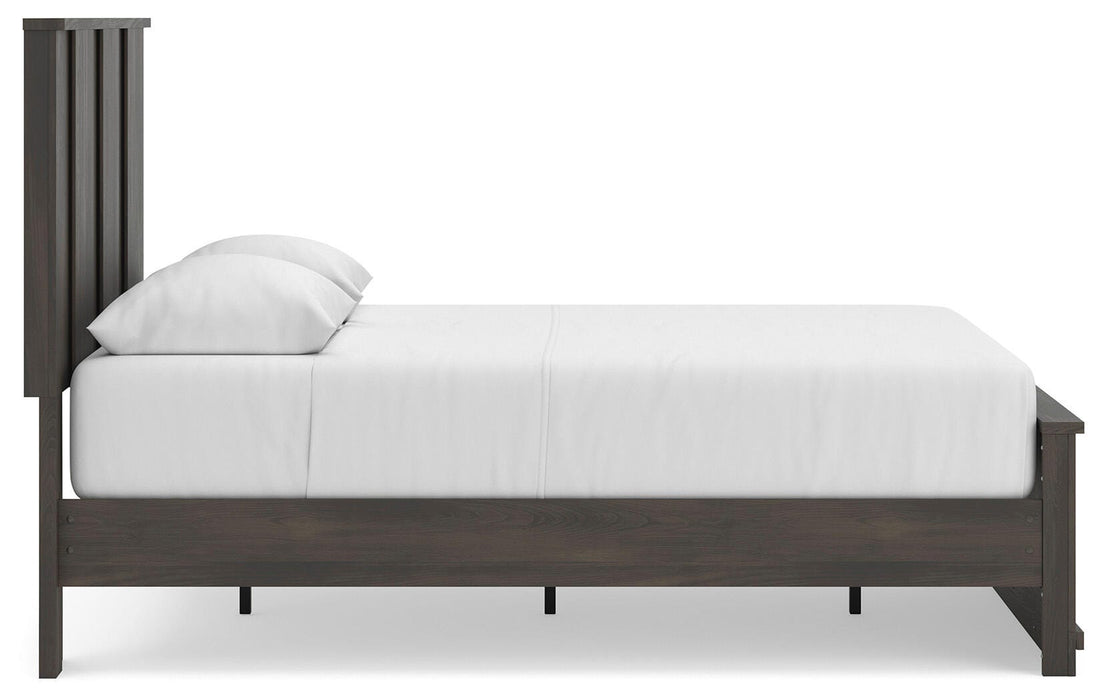 Shaehartin Queen Panel Platform Bed