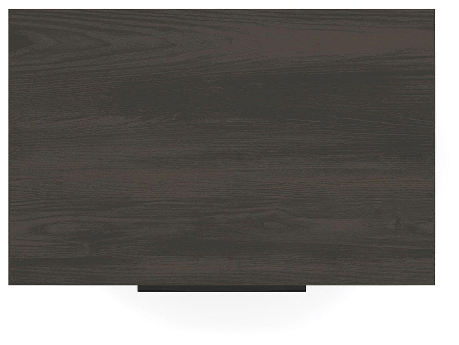 Shaehartin Nightstand