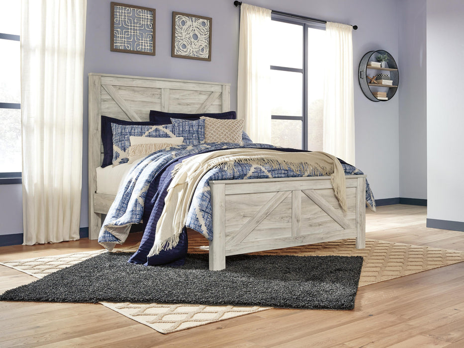 Bellaby Queen Crossbuck Panel Bed and 2 Nightstands