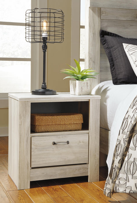Bellaby Queen Crossbuck Panel Bed and 2 Nightstands