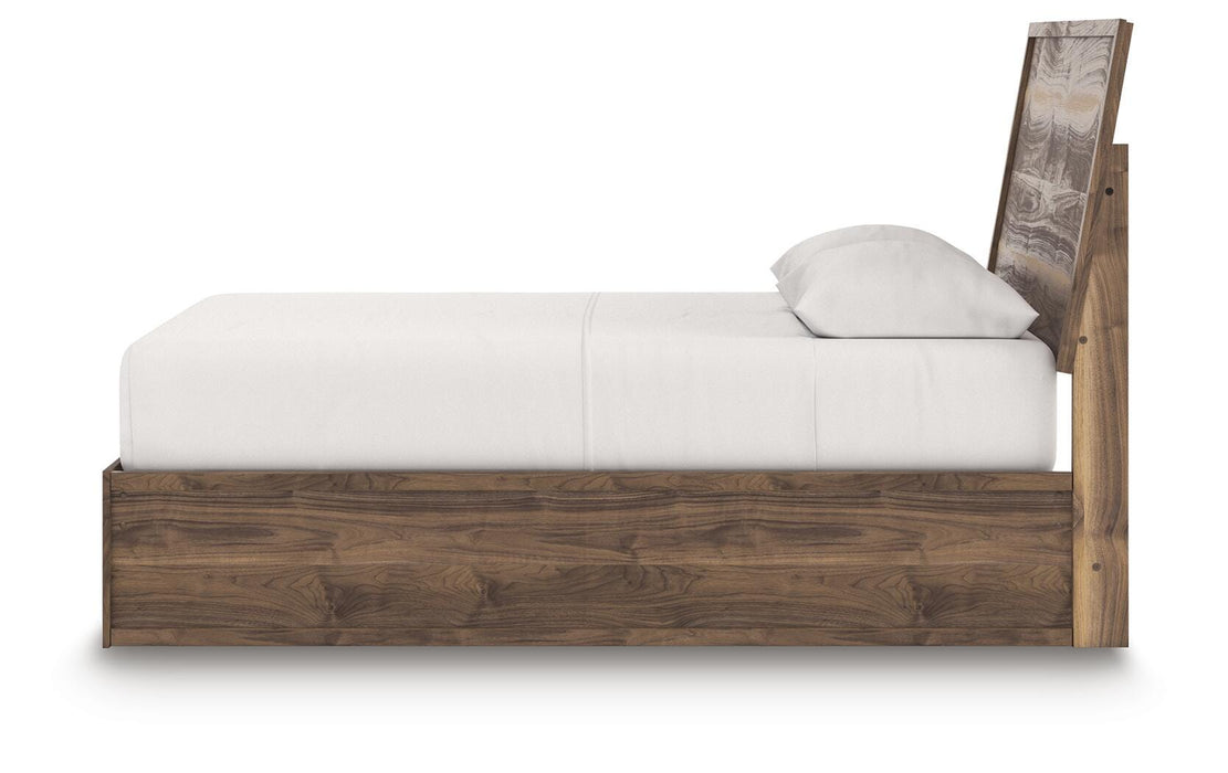 Zadilyn Queen Panel Bed