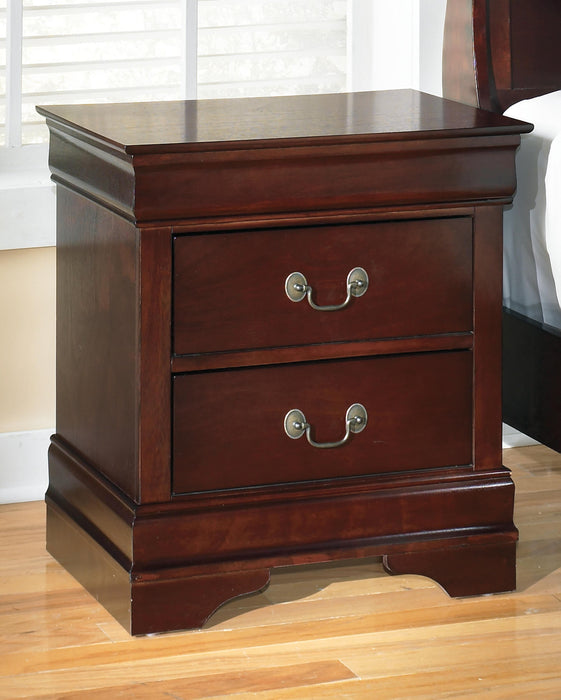 Alisdair Queen Sleigh Bed and 2 Nightstands