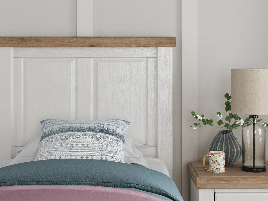 Savonport Twin Panel Bed