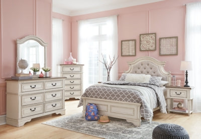 Realyn Nightstand