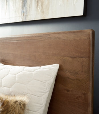Isanti Queen Panel Bed