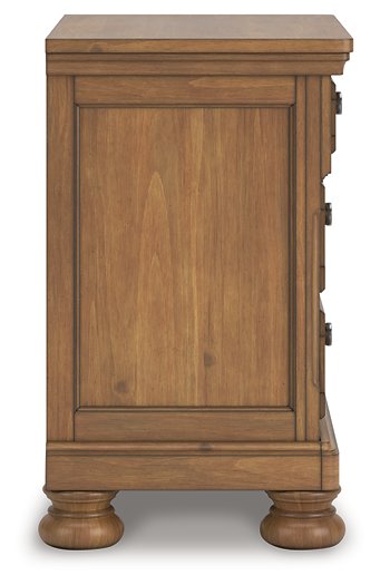 Feddinger Nightstand