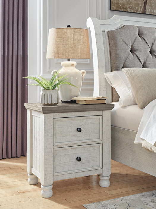 Havalance Nightstand