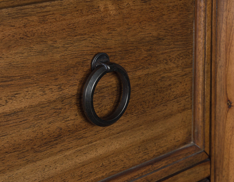 Rowlenstown Nightstand