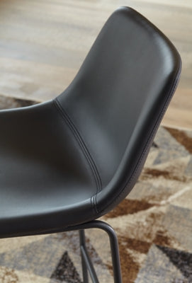 Centiar Pub Height Bar Stool