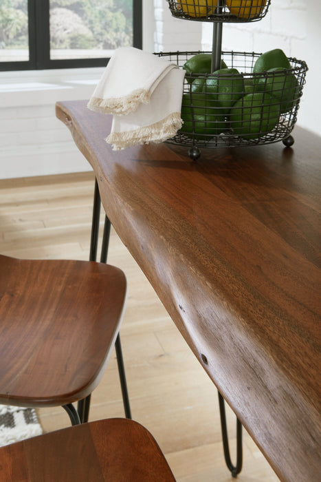 Wilinruck 4-Piece Dining Package