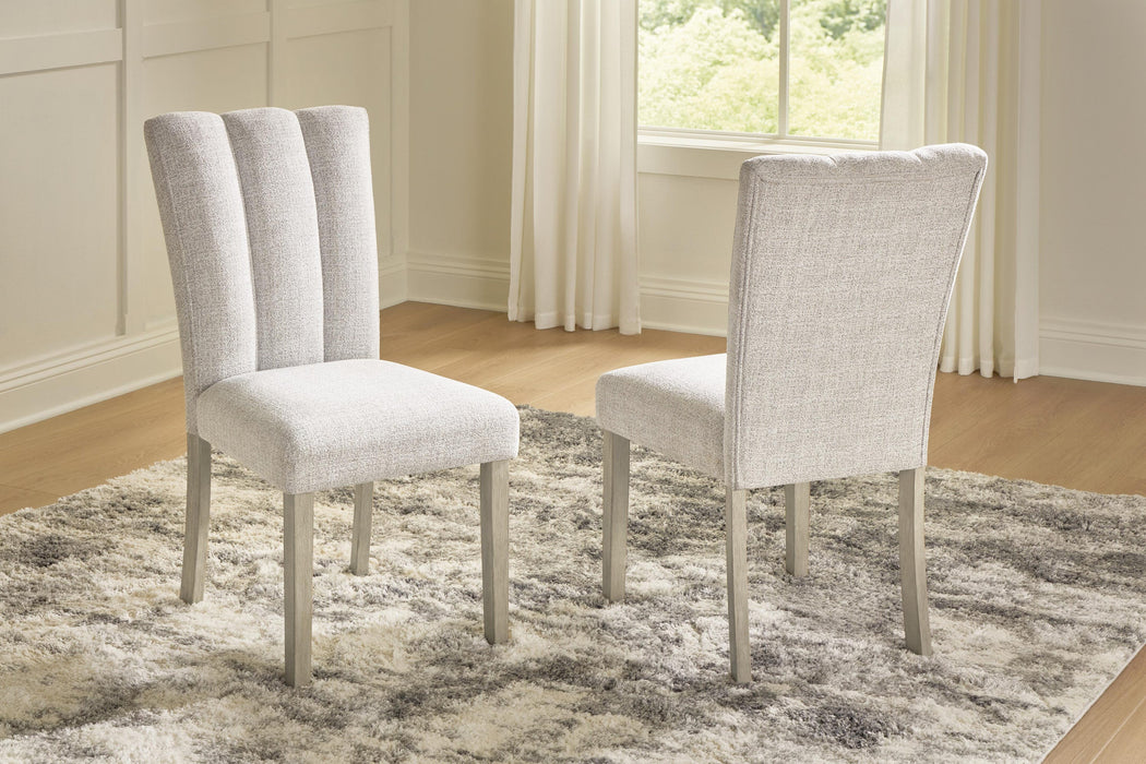 Larawyn Dining Chair (Set of 2)