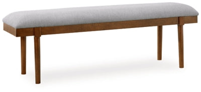 Lyncott Dining Room Set