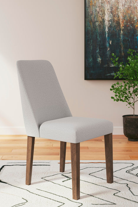 Lyncott Extension Dining Table and 6 Chairs