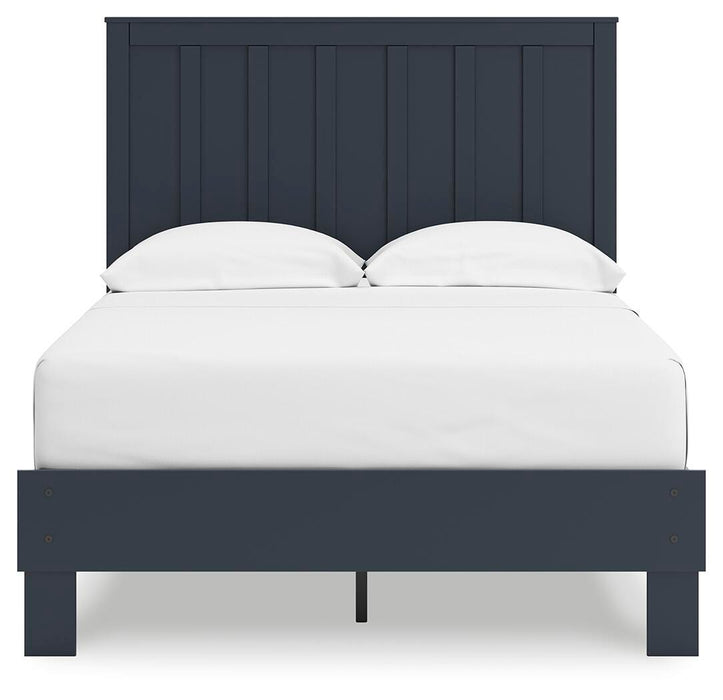 Simmenfort Full Platform Bed