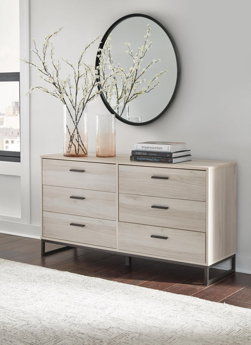 Socalle Queen Panel Platform Bed with Dresser and Nightstand