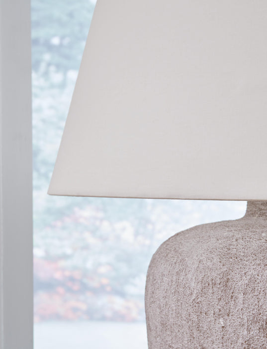 Danry Table Lamp (Set of 2)