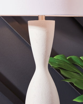 Davinford Table Lamp
