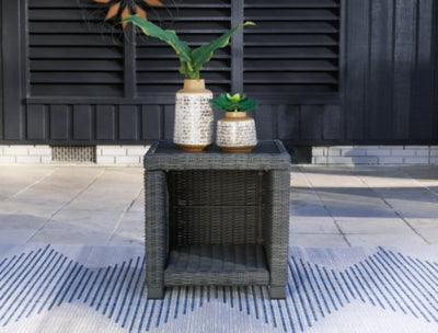 Elite Park Outdoor Occasional Table Package