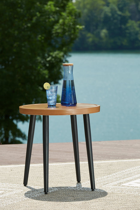 Horizon Hall Outdoor End Table