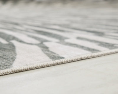 Verland Washable 7'6" x 9'6" Area Rug