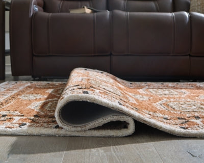Qaabiz 5' x 7' Area Rug