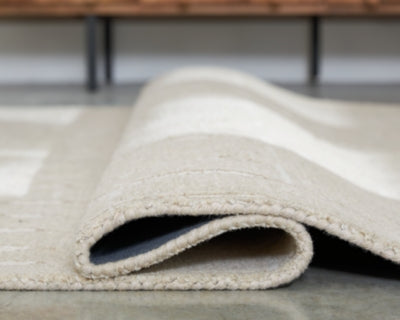 Wolbert 5' x 7' Area Rug