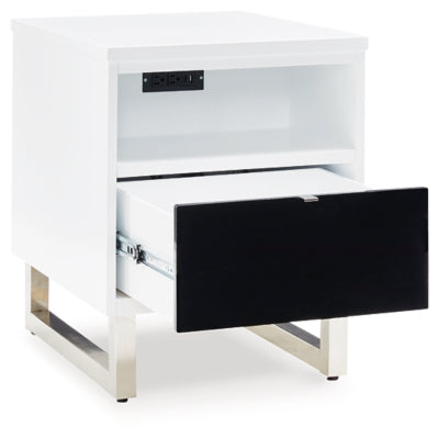 Gardoni Chairside End Table