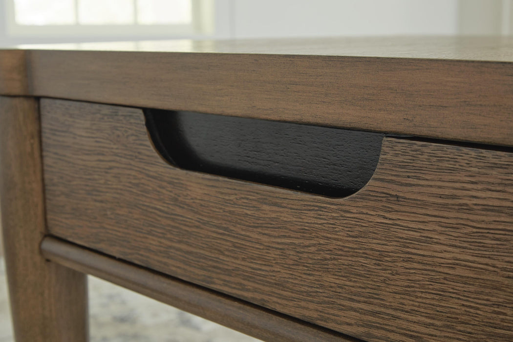 Roanhowe Coffee Table and 2 End Tables