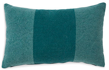Dovinton Pillow (Set of 4)